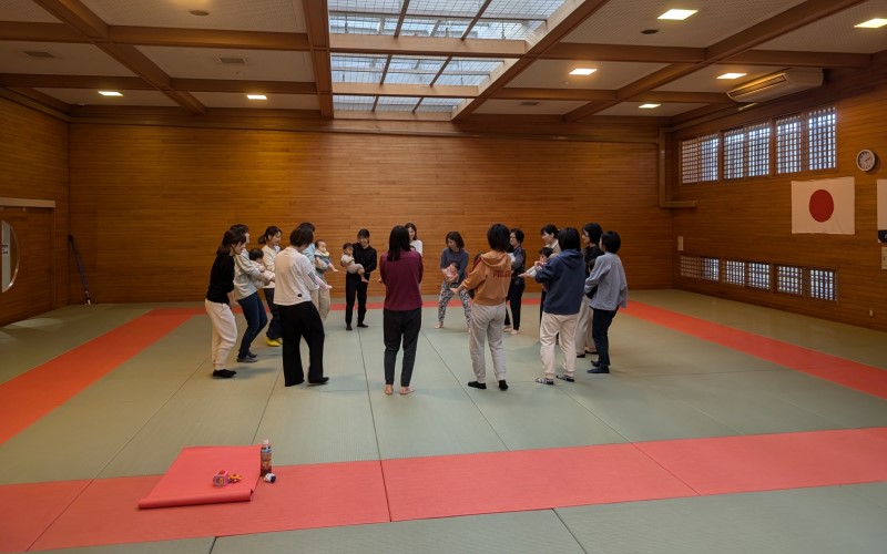 ベビーとママのトレーニングヨガ教室2