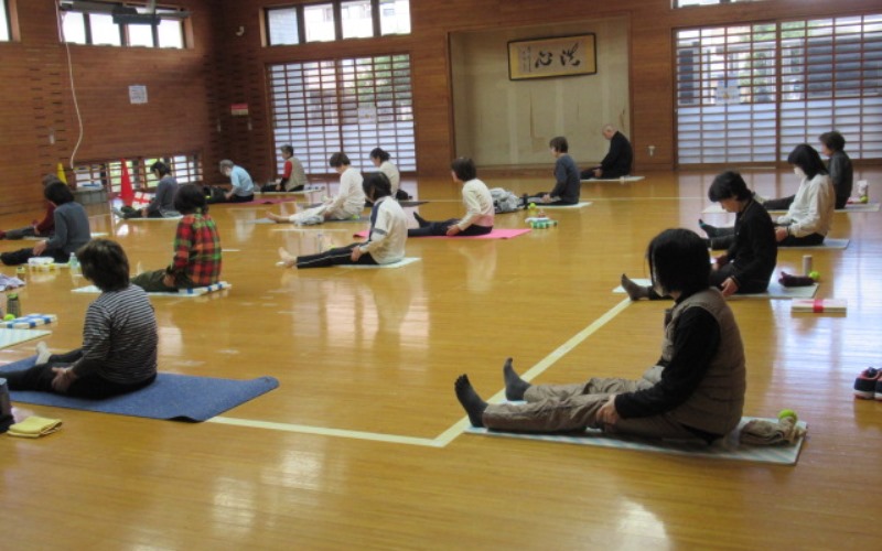 膝痛・腰痛緩和体操教室2