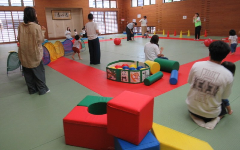 おやこひろば